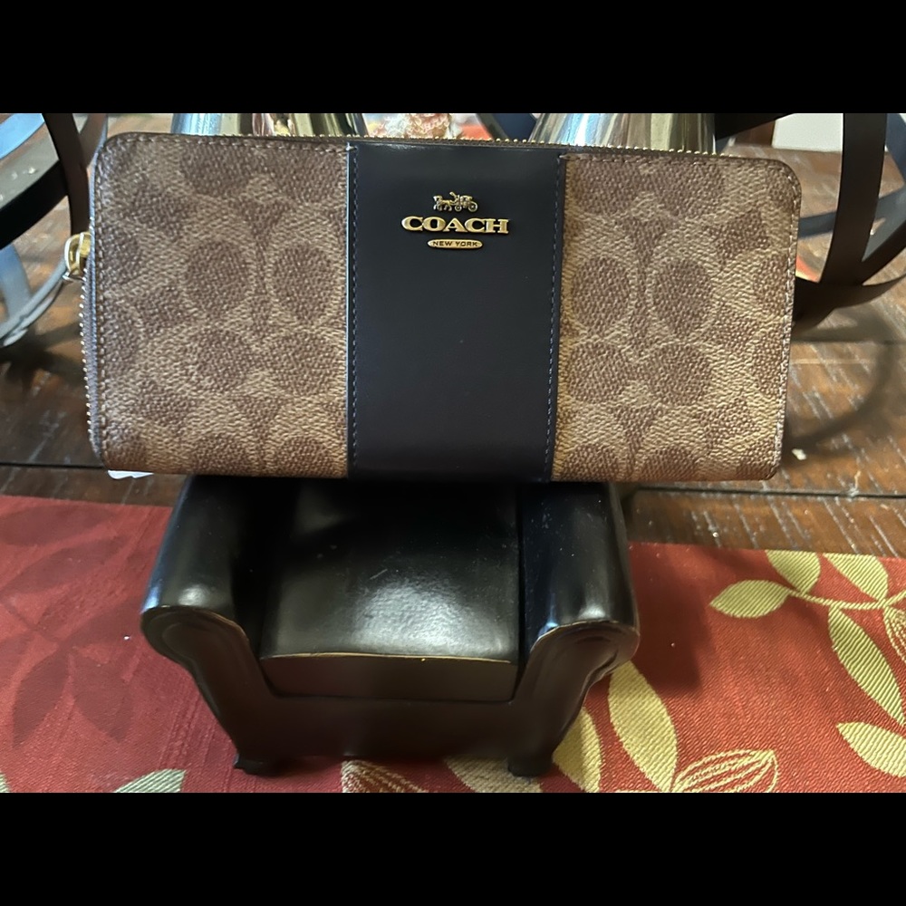 Coach Slim Colorblock Wallet. NWT